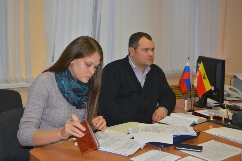 В Воронеже за снег и сосульки на крышах многоквартирных жилых домов управляющим организациям предъявлены штрафы