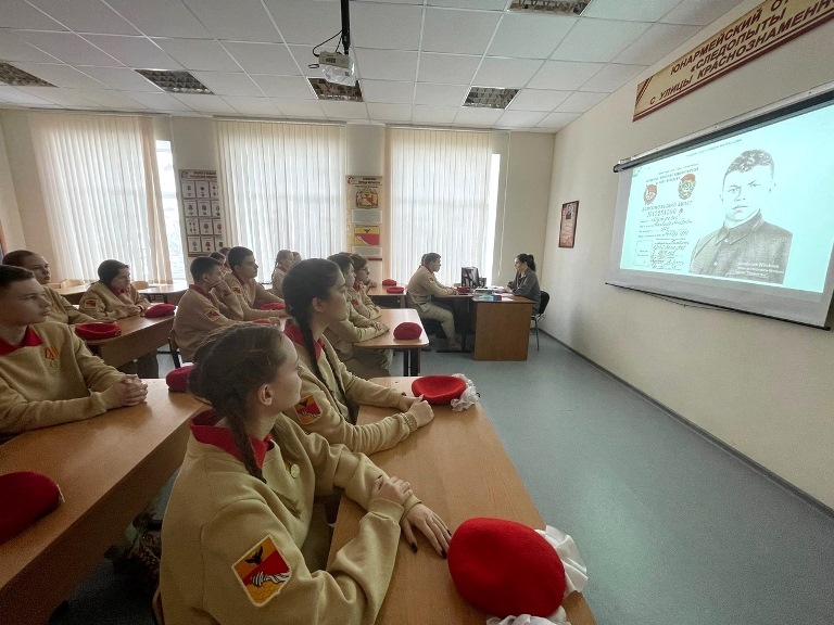 В Ленинском районе отметили День Героев Отечества