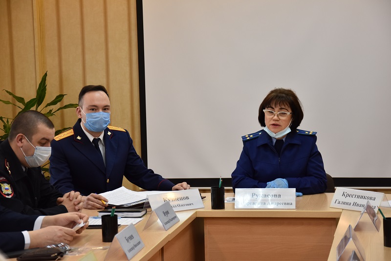 В Железнодорожном районе обсудили вопросы профилактики правонарушений среди несовершеннолетних