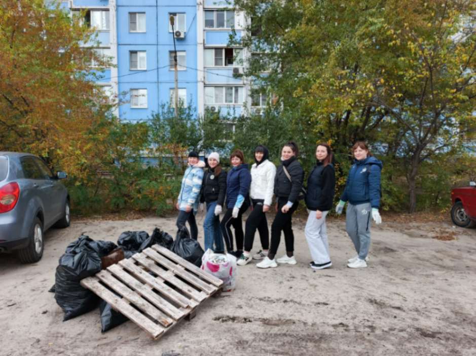 Месячник благоустройства в Железнодорожном районе не сбавляет обороты 