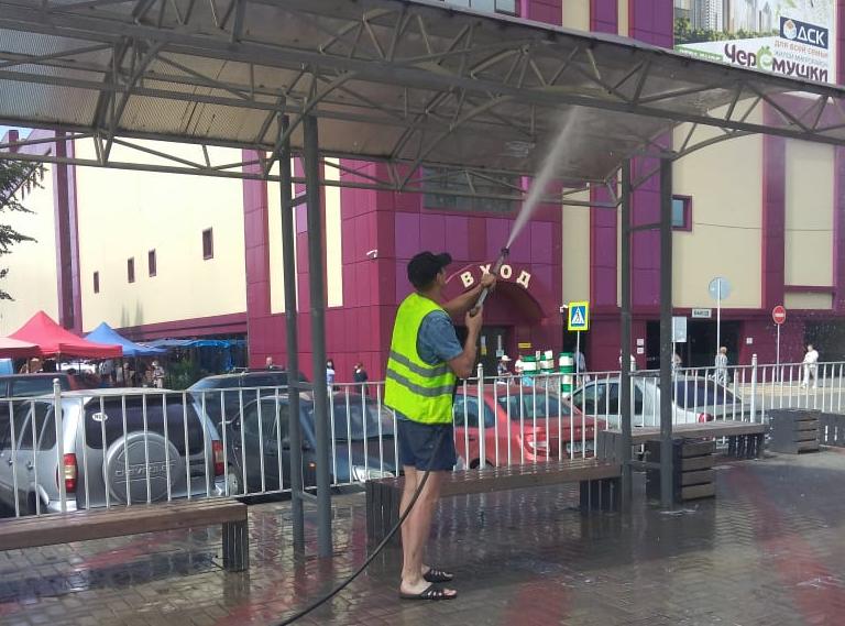 В Левобережном районе продолжаются мероприятия по благоустройству 