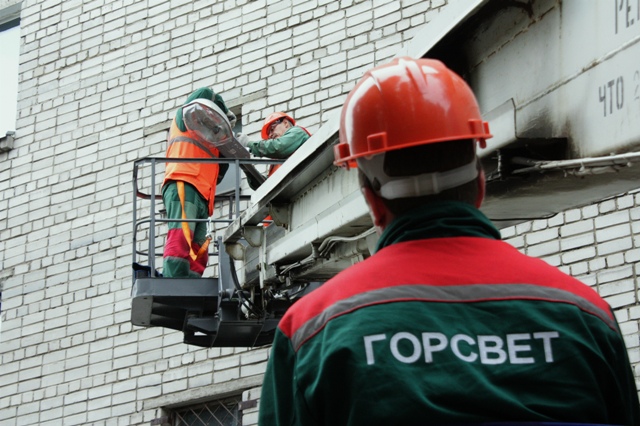 Да будет свет! В Воронеже восстанавливают уличное освещение во дворах