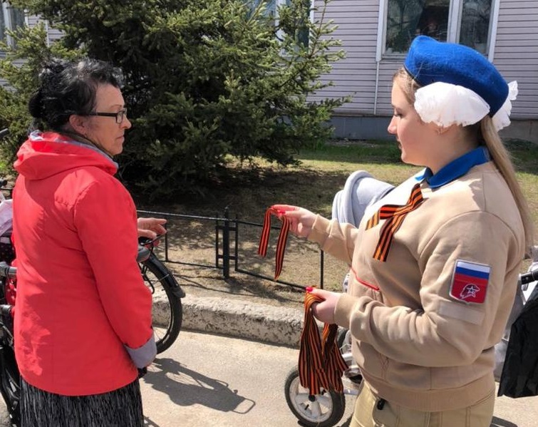 В Железнодорожном районе проходит патриотическая акция «Георгиевская ленточка»