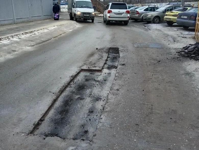 Продолжается ремонт дорог в Левобережном районе Воронежа