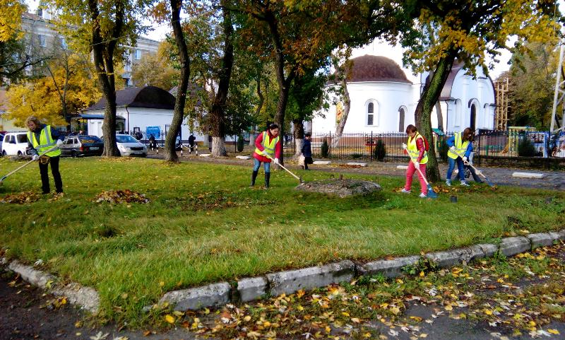 В Ленинском районе Воронежа состоялся субботник