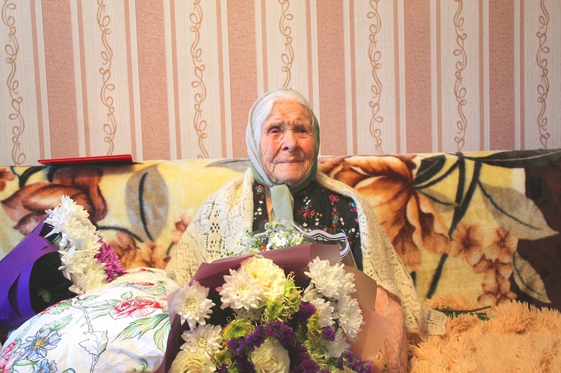 Жительница Левобережного района отметила вековой юбилей
