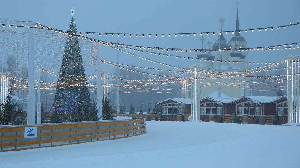 В Воронеже закрыли площадь Ленина и каток после воздушной тревоги