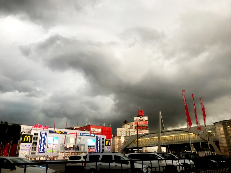 С грозы и ветра начнётся короткая рабочая неделя в Воронеже