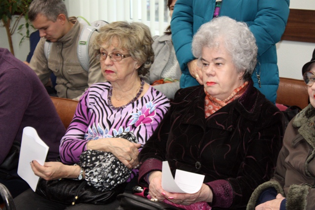 В управе Ленинского района прошли общественные слушания по проекту муниципальной программы «Формирование современной городской среды на территории городского округа город Воронеж на 2018-2022 годы».