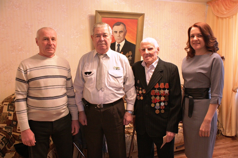 В Ленинском районе Воронежа отметили День Героев Отечества