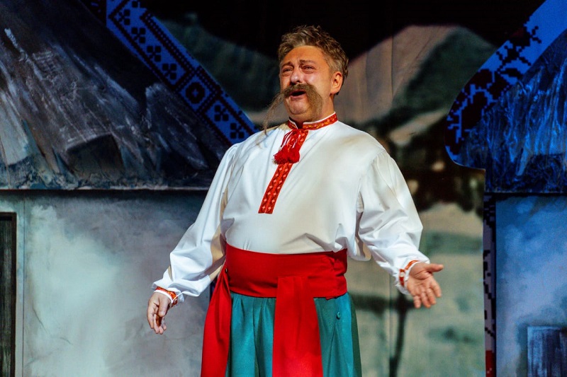 Артист воронежского драмтеатра Роман Слатвинский – о бунтарском духе, джазе на сцене и миссии театра