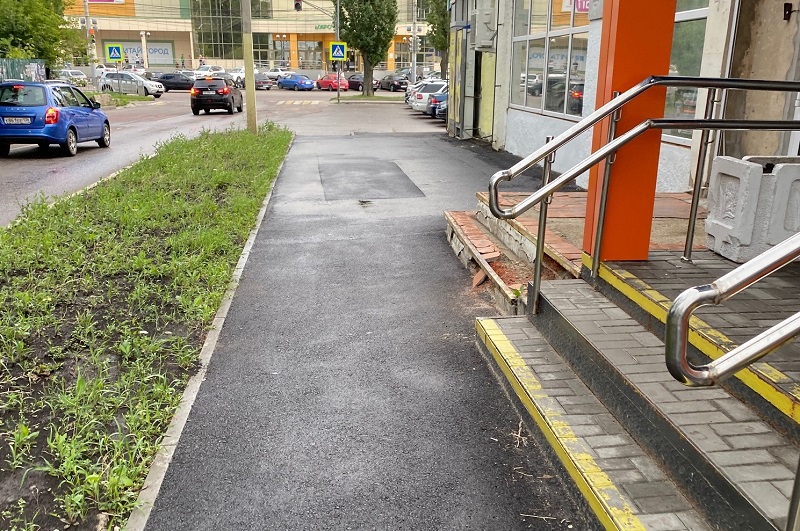 В Железнодорожном районе продолжается строительство тротуарной сети