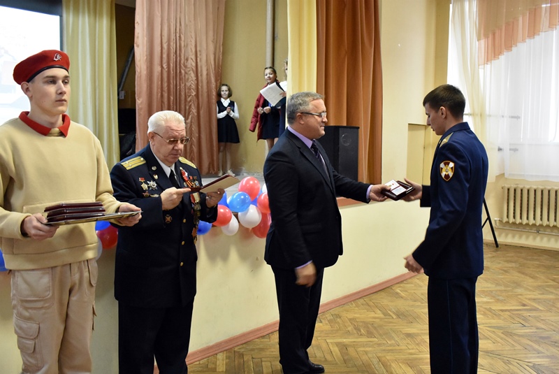 Бойцов Росгвардии наградили в Ленинском районе Воронежа