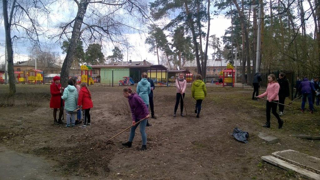 Экодесант в Краснолесном - СОШ 24.jpg