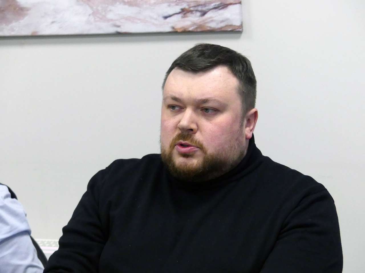 еренков в кружок.jpg