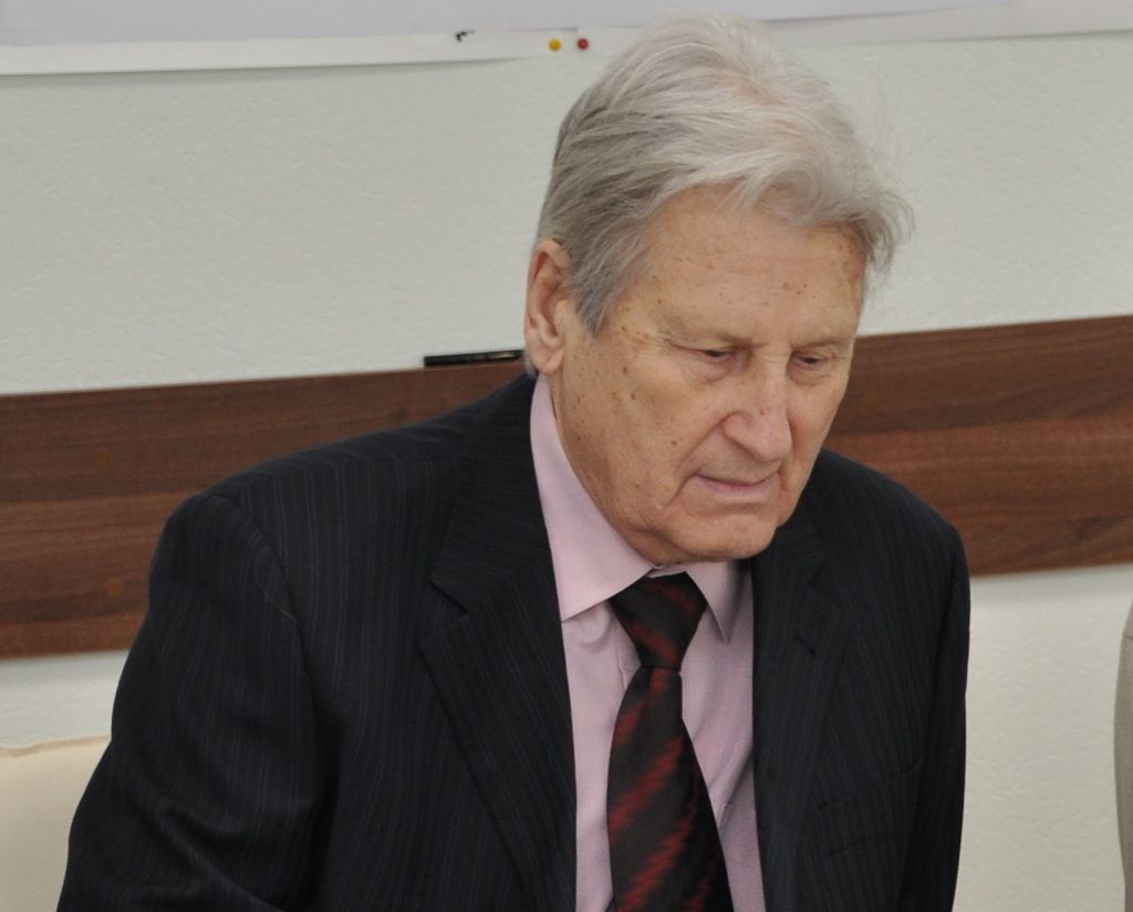 Новичихин слева-1.jpg