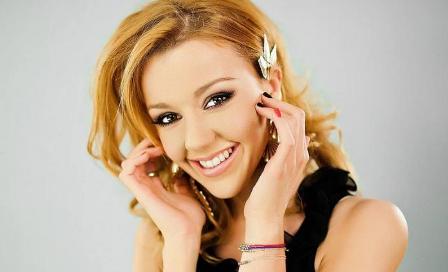 Юлиана Караулова.JPG