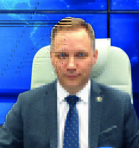 Бажанов в кружок.jpg