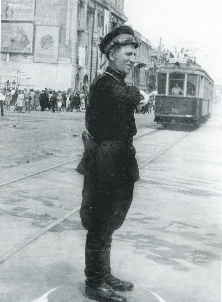 дядя жора.jpg