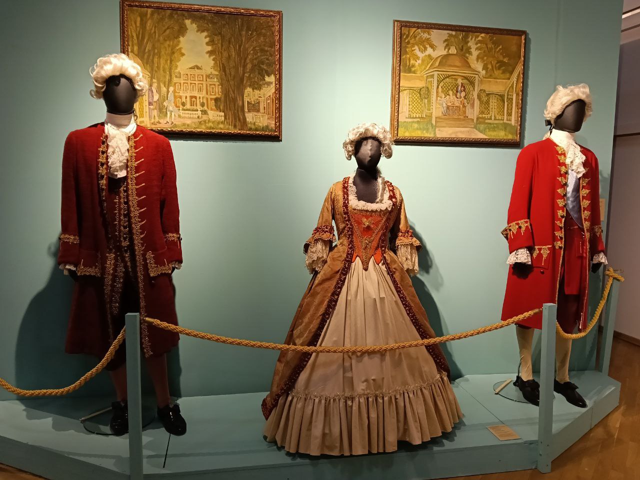 photo_2025-12-16_21-00-03 (2).jpg