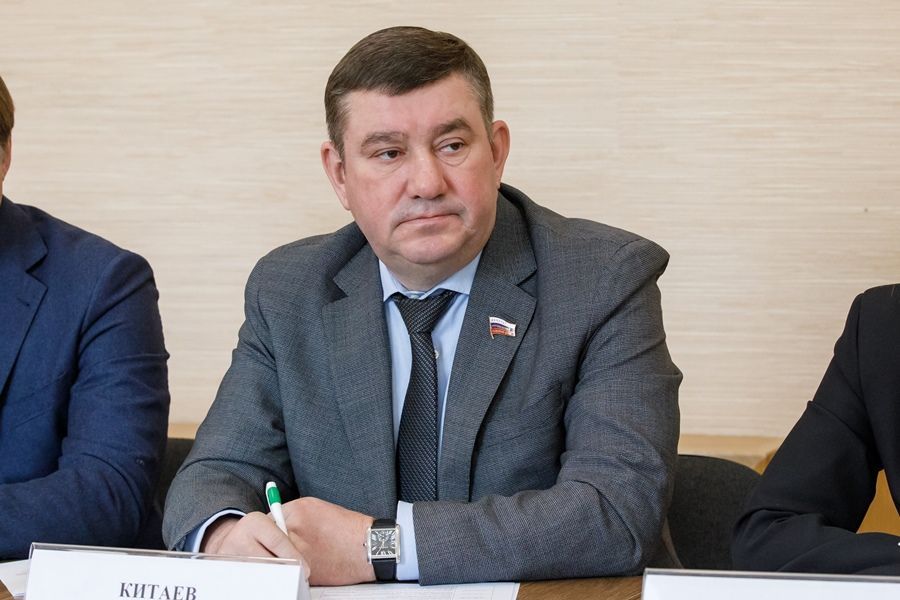 Китаев vrnoblduma.ru.jpg Китаев vrnoblduma.ru.jpg