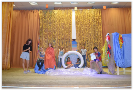 Девочка Ама.PNG