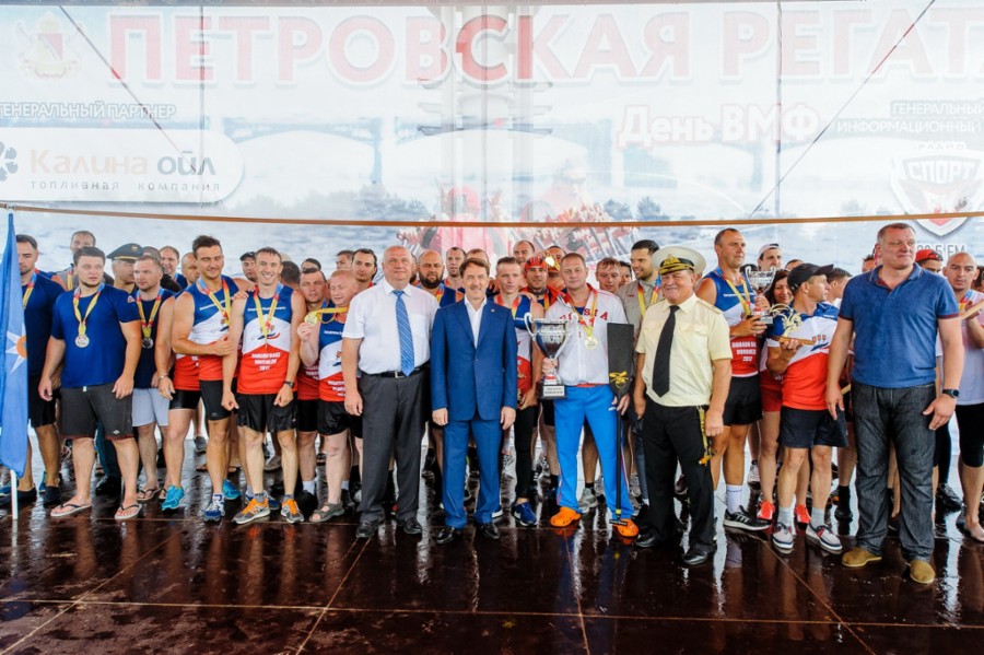 Гордеев и гребцы