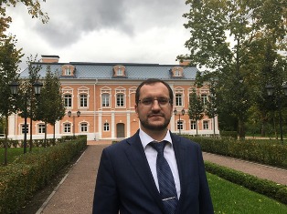 Малыш в кружок.jpg