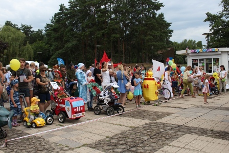 парад колясок.jpg