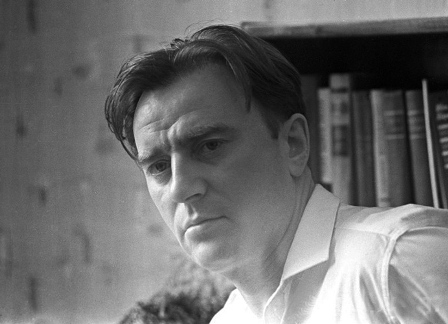 поэт Исаев.jpg