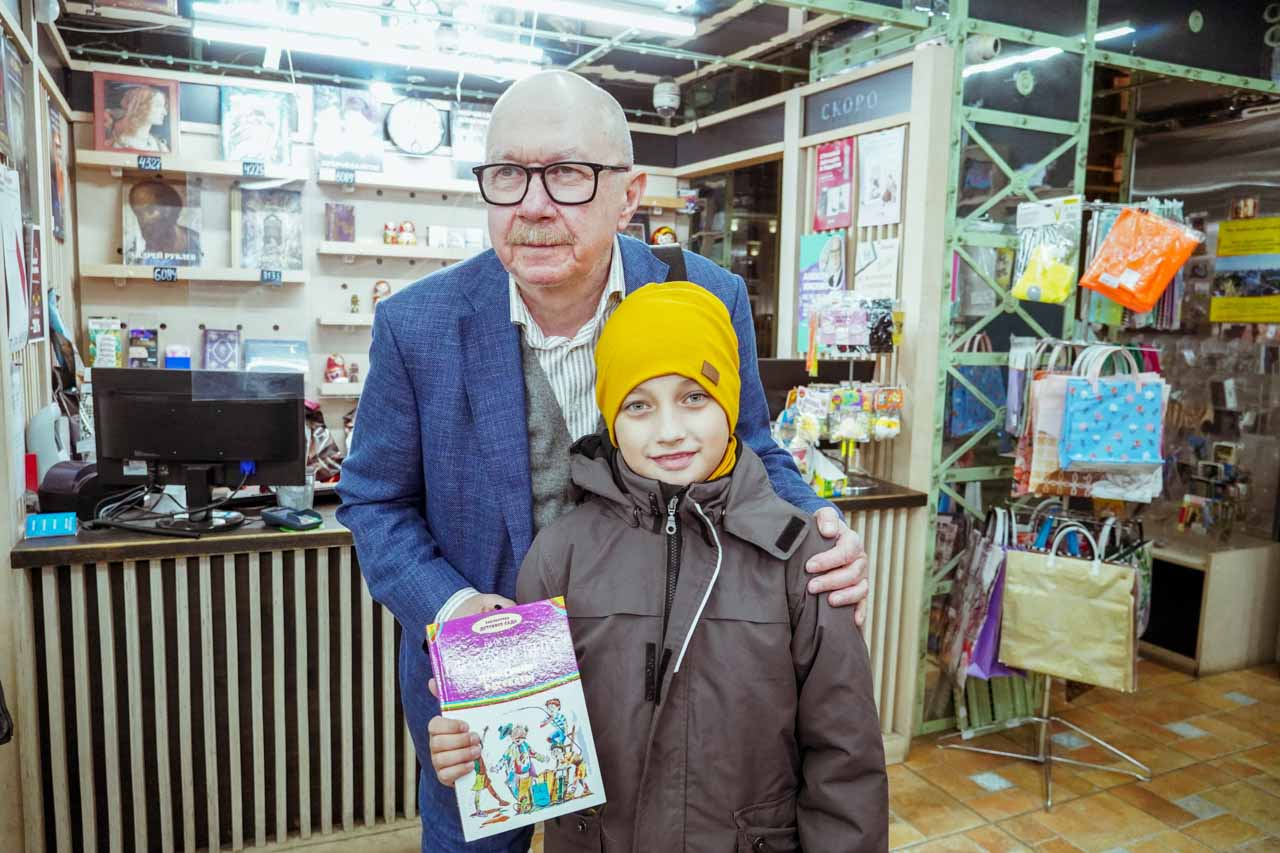 DSC02449-2.jpg DSC02449-2.jpg