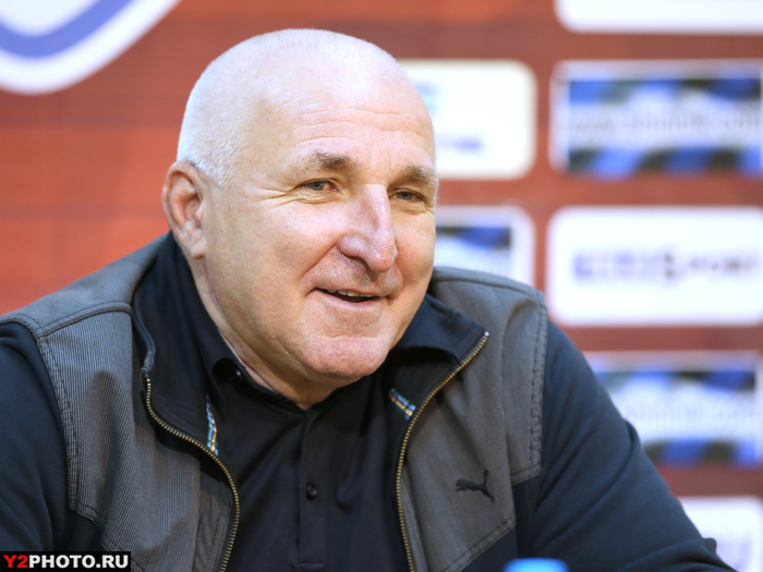 Тренер Шинника.JPG