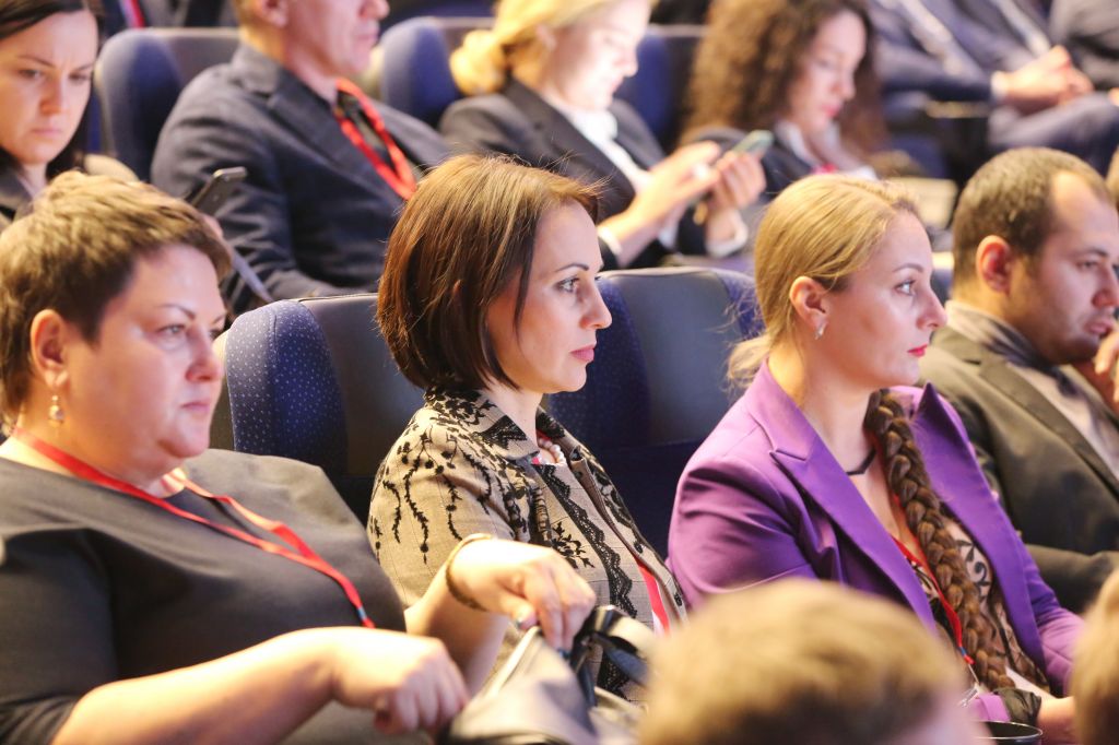 Форум Бородина.jpg Форум Бородина.jpg