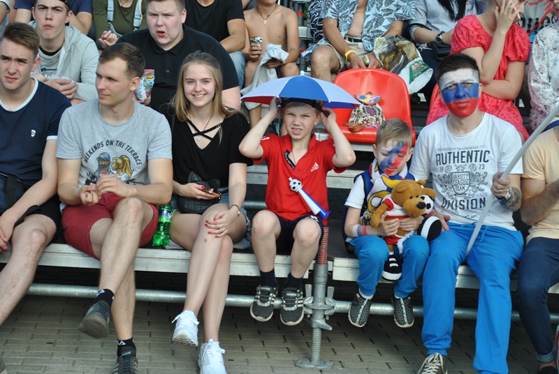 болельщики