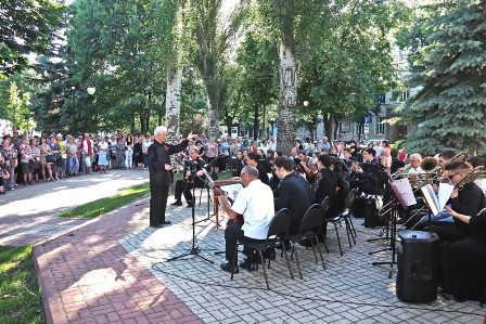 Лето в сквере.jpg