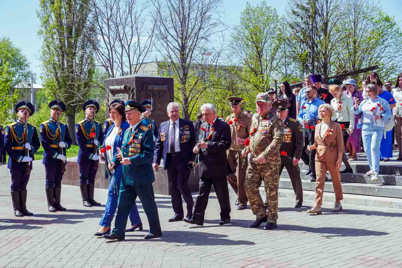 DSC05432.jpg DSC06246.jpg