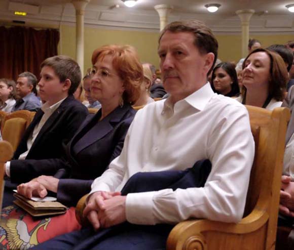 Гордеев в театре.jpg