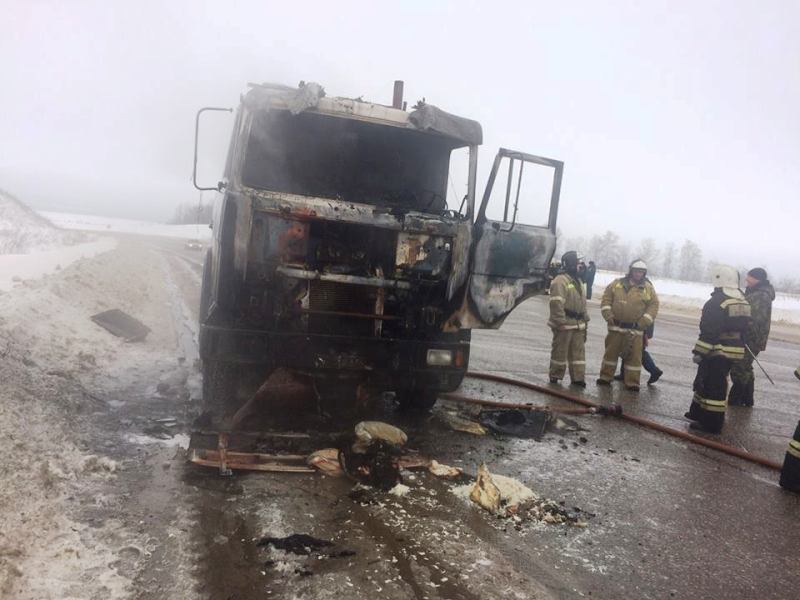 Грузовик пожар.jpg Грузовик пожар.jpg