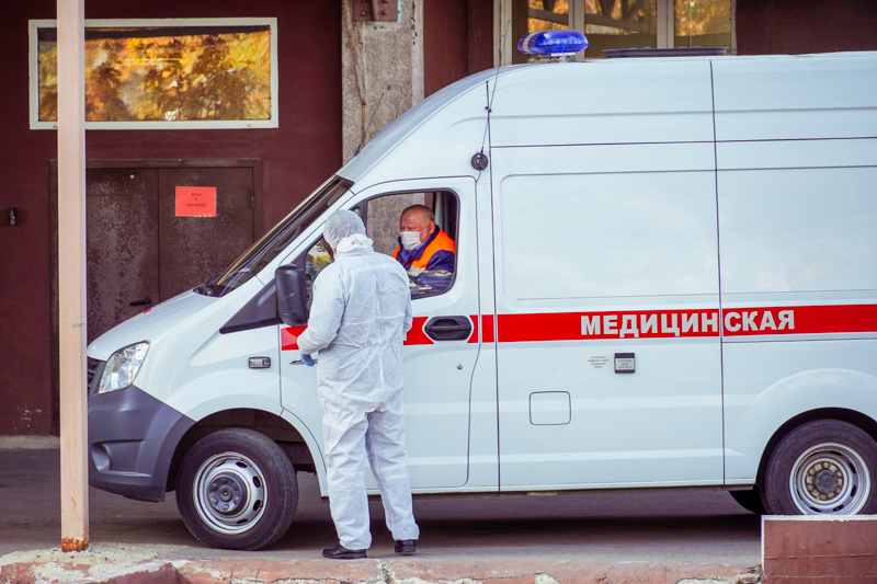 скорая помощь неотложная очередь из скорых больницп бсмп коронавирус фото ермакова (10).jpg скорая помощь неотложная очередь из скорых больницп бсмп коронавирус фото ермакова (10).jpg