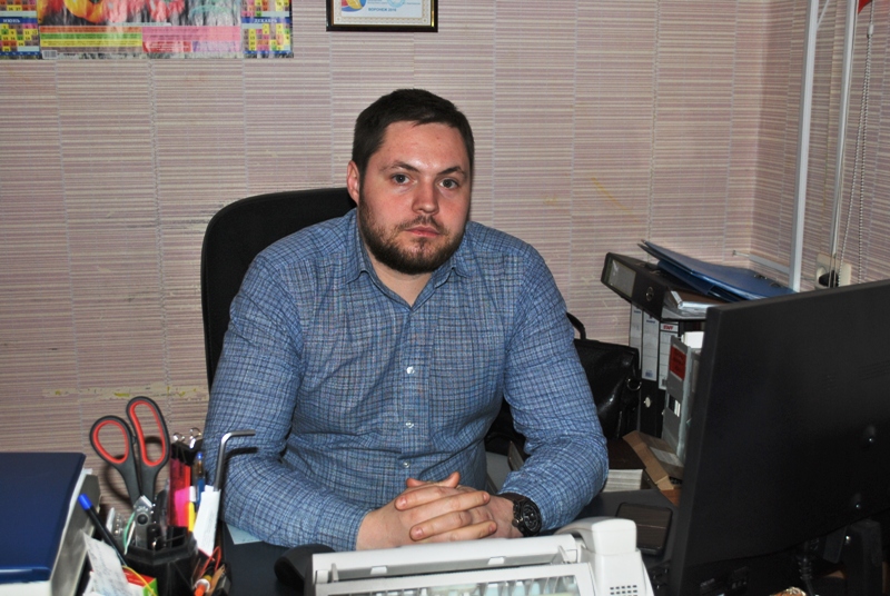 Фролов в кружок.JPG