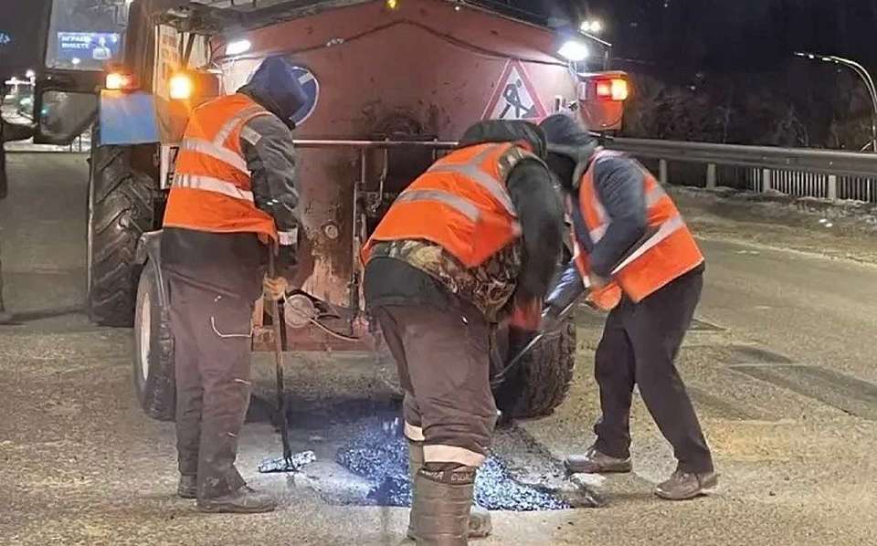 Независимо от сезона: в Центральном районе продолжается ремонт дорог
