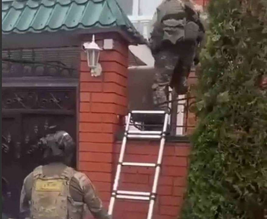 «База»: К воронежскому бизнесмену Юсифу Халилову пришел спецназ