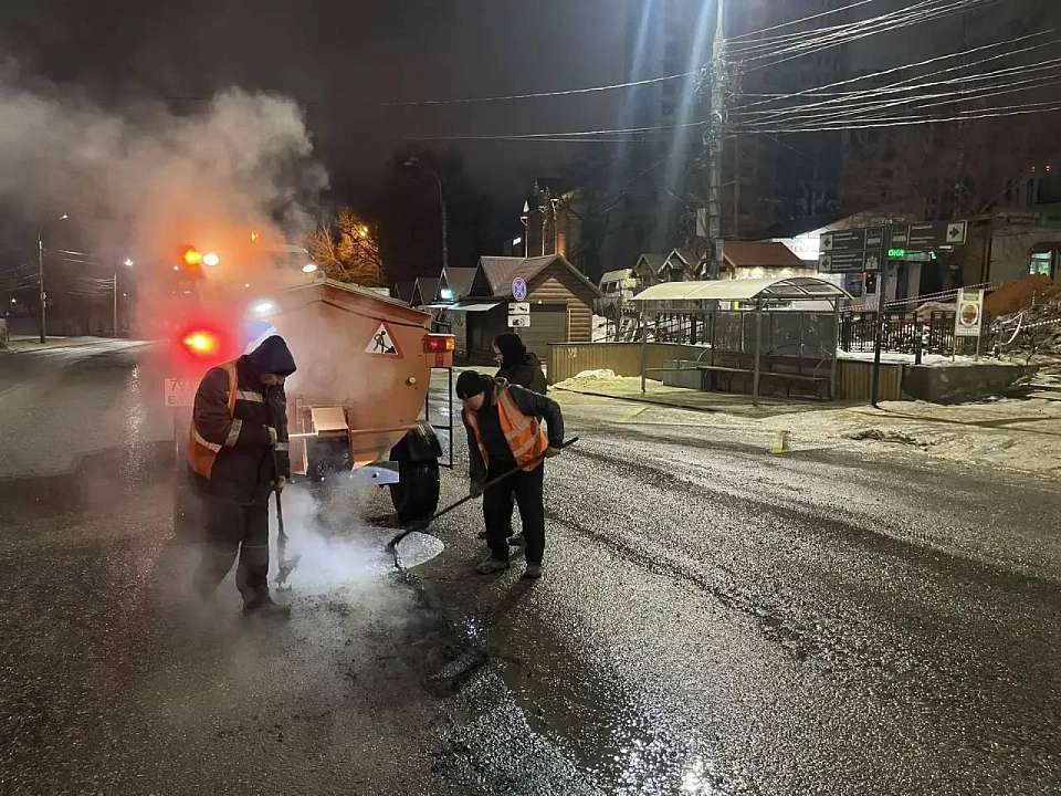 В ночь на 3 марта с улиц Воронежа вывезли 3,3 тыс. кубических метров снега