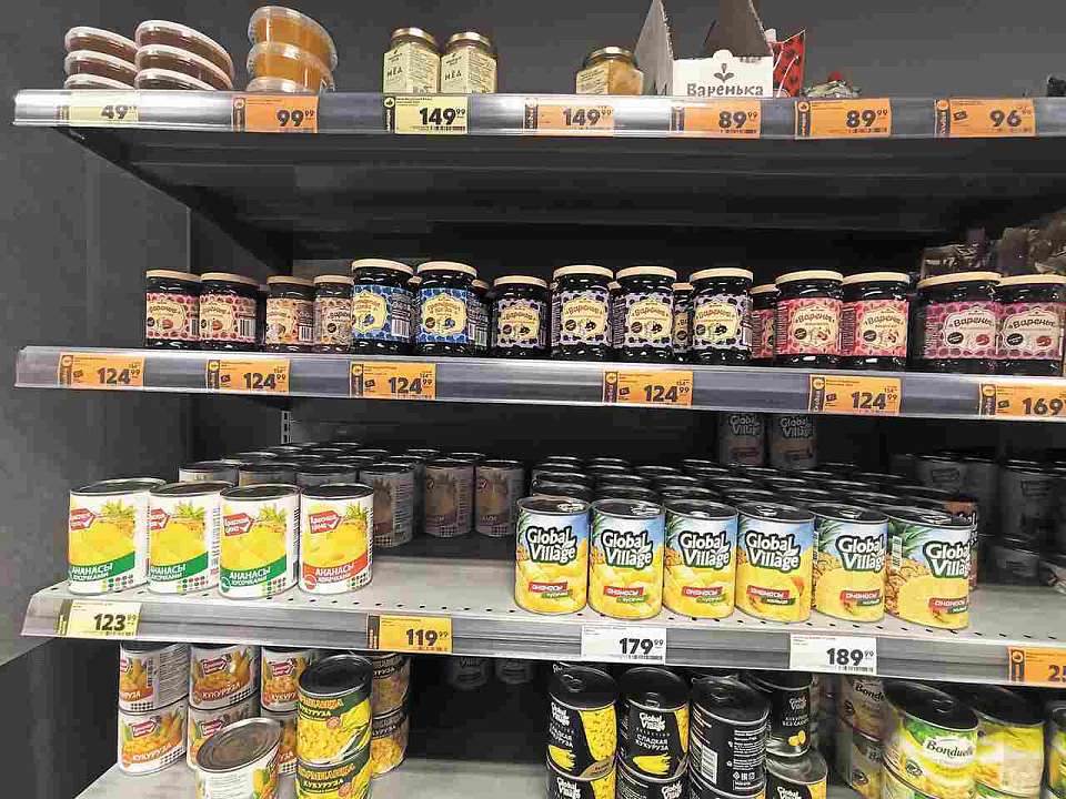 С икоркой или медком: сколько воронежцам стоит напечь блинов на Масленицу