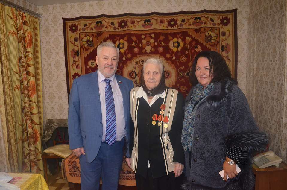 В Коминтерновском районе поздравили ветеранов с Днем освобождения Воронежа