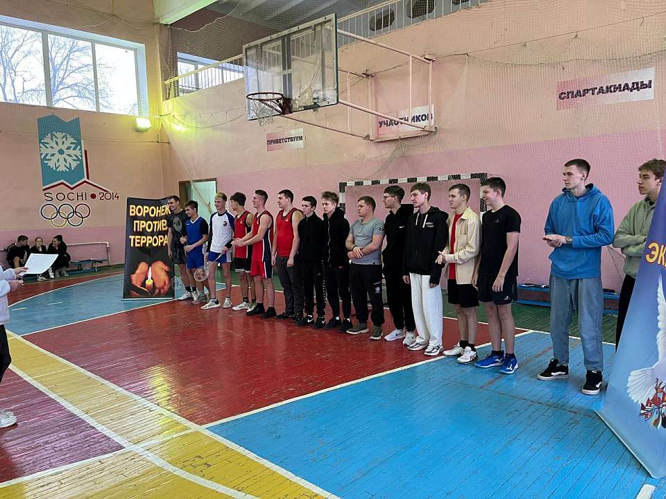 Студенты Железнодорожного района участвовали в первенстве по бадминтону под девизом «Спорт против терроризма!»