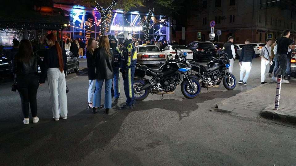За распитие, хулиганство и нарушения ПДД полицейские составили в Воронеже 57 протоколов