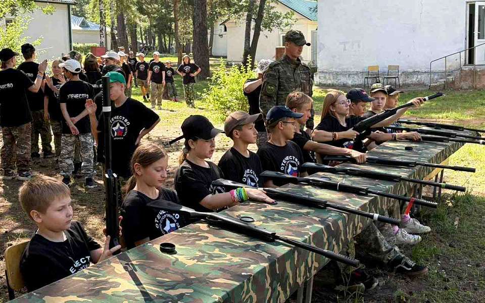 В оборонно – спортивном лагере «Отечество» прошли соревнования по военным дисциплинам