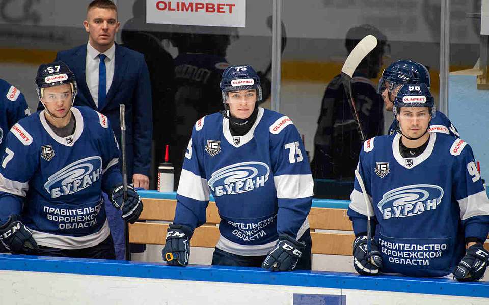 Хоккеисты «Бурана» и «Рубина» встретятся на воронежском льду