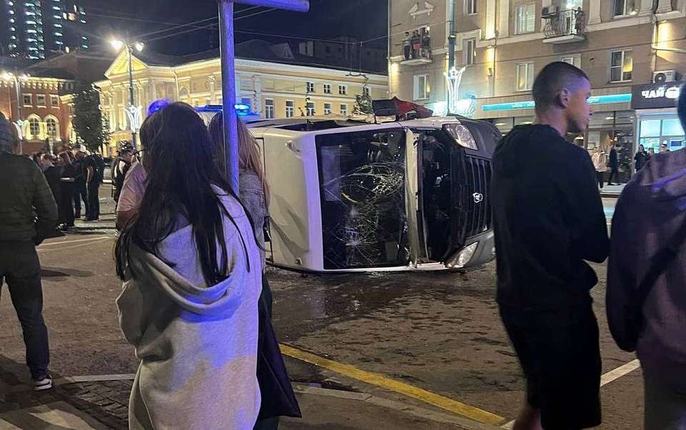 Водитель Mercedes устроил ДТП с 3 пострадавшими пассажирами маршрутки в центре Воронежа